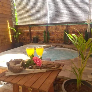 Kami F3 Jacuzzi , Riviere-Salee Martinique